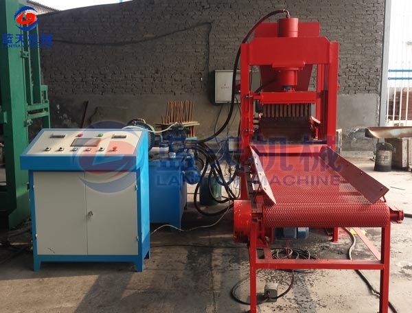 Lignite Briquetting Machine